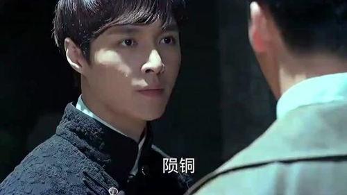 他是月光亦是蛊,探寻月光与蛊术的神秘交融